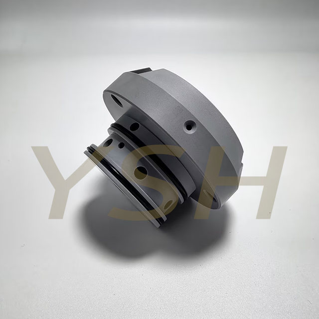 104329690 Нижняя камера впрыска пуста