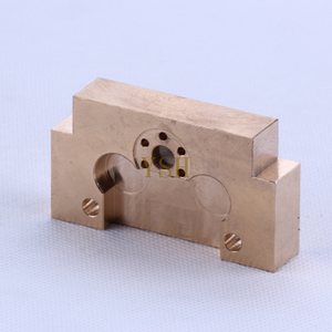  Направляющая D для электроэрозионной резки Mitsubishi, нижняя X053C884G55 DCG9400